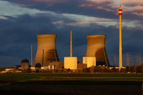 Kernkraftwerk Gundremmingen – letzter Sonnenaufgang vor der Sprengung
