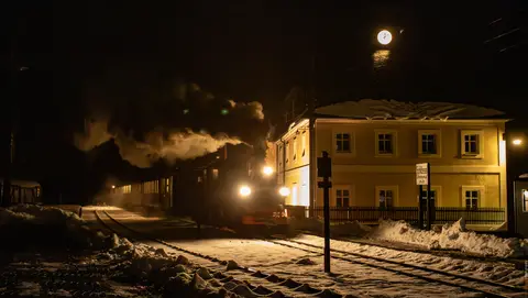 Dampf gegen die Nacht